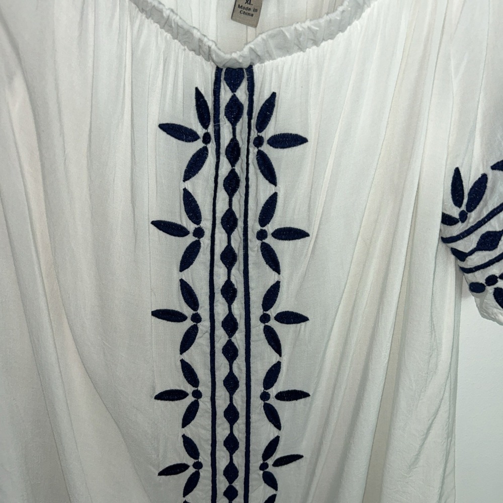 Como Vintage White Boho Women's XL Short Sleeve Navy Embroidered Stitching - Picture 3 of 7